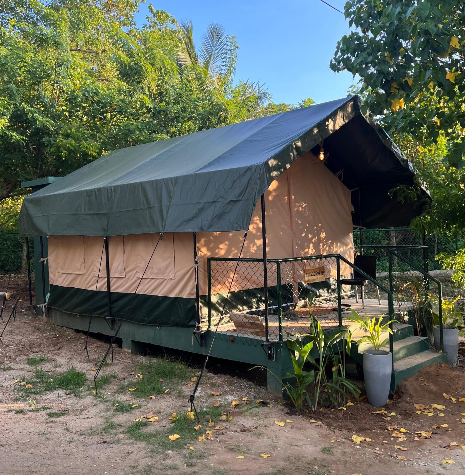 Hotel At One - Glamping à Rekawa Extérieur photo