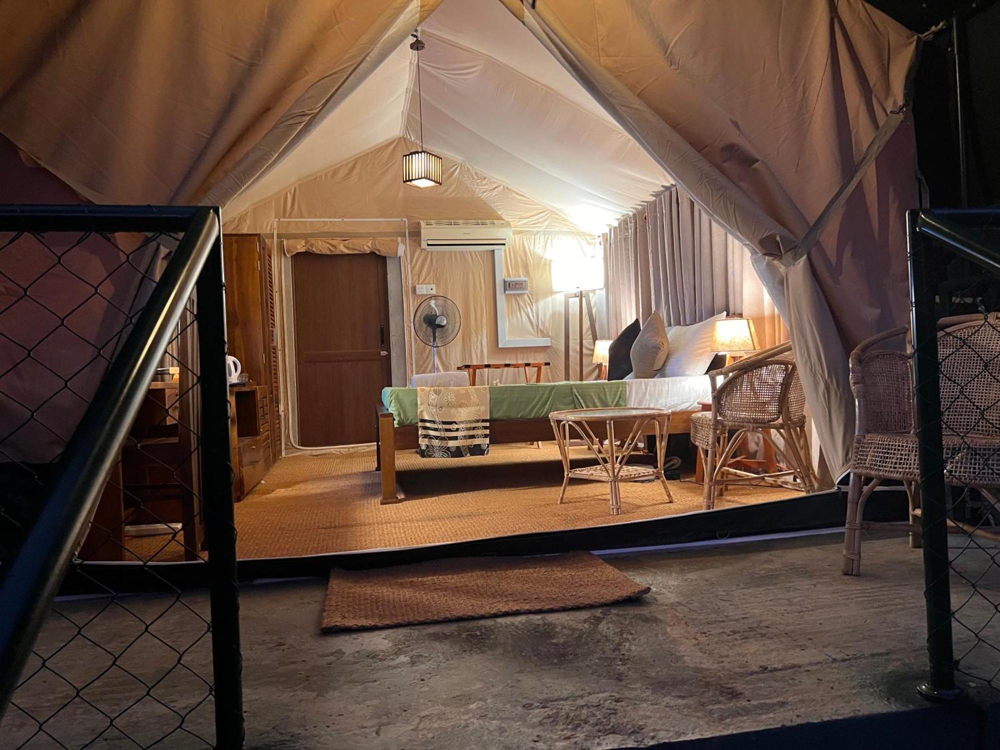 Hotel At One - Glamping à Rekawa Extérieur photo