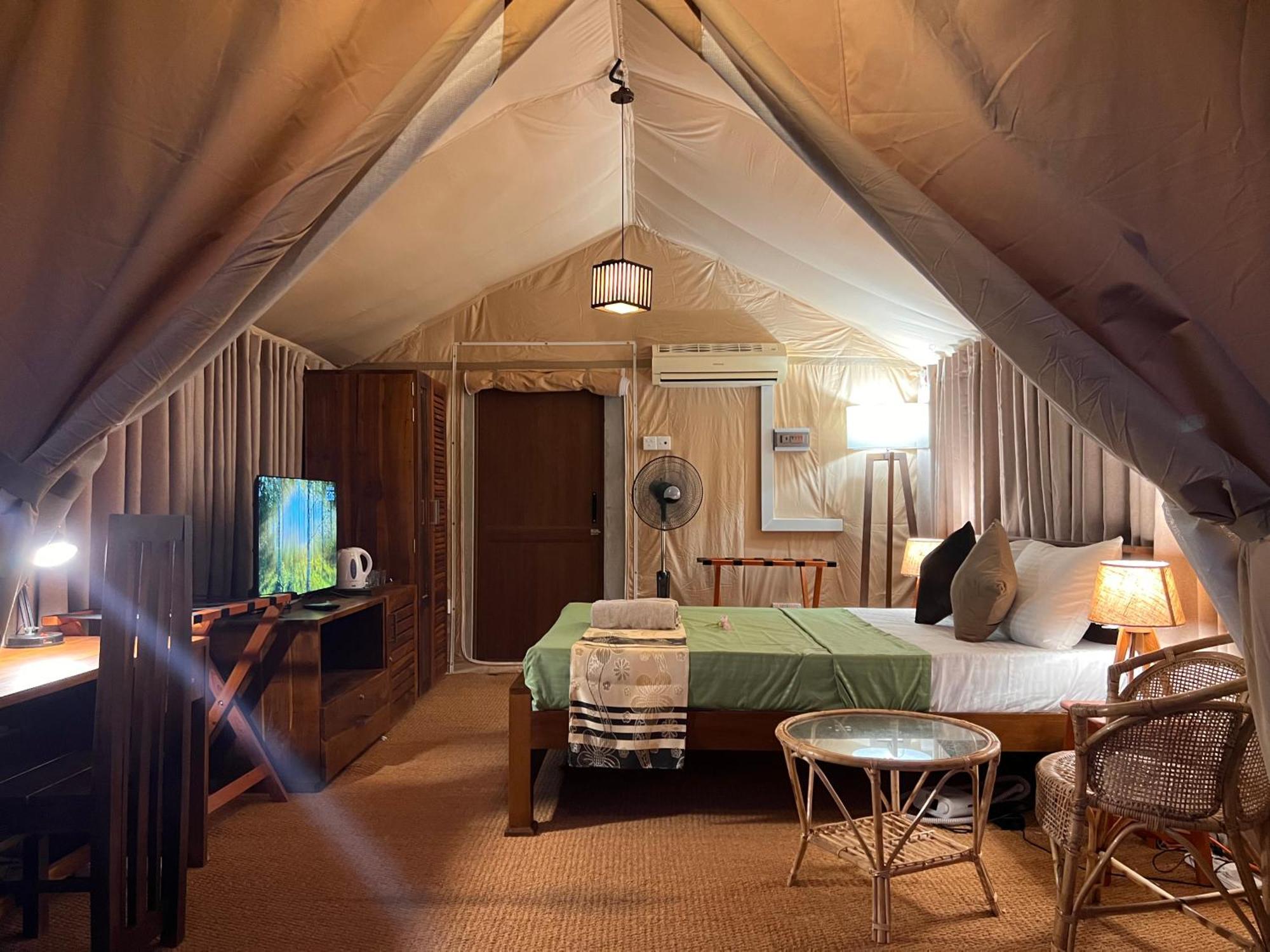 Hotel At One - Glamping à Rekawa Extérieur photo