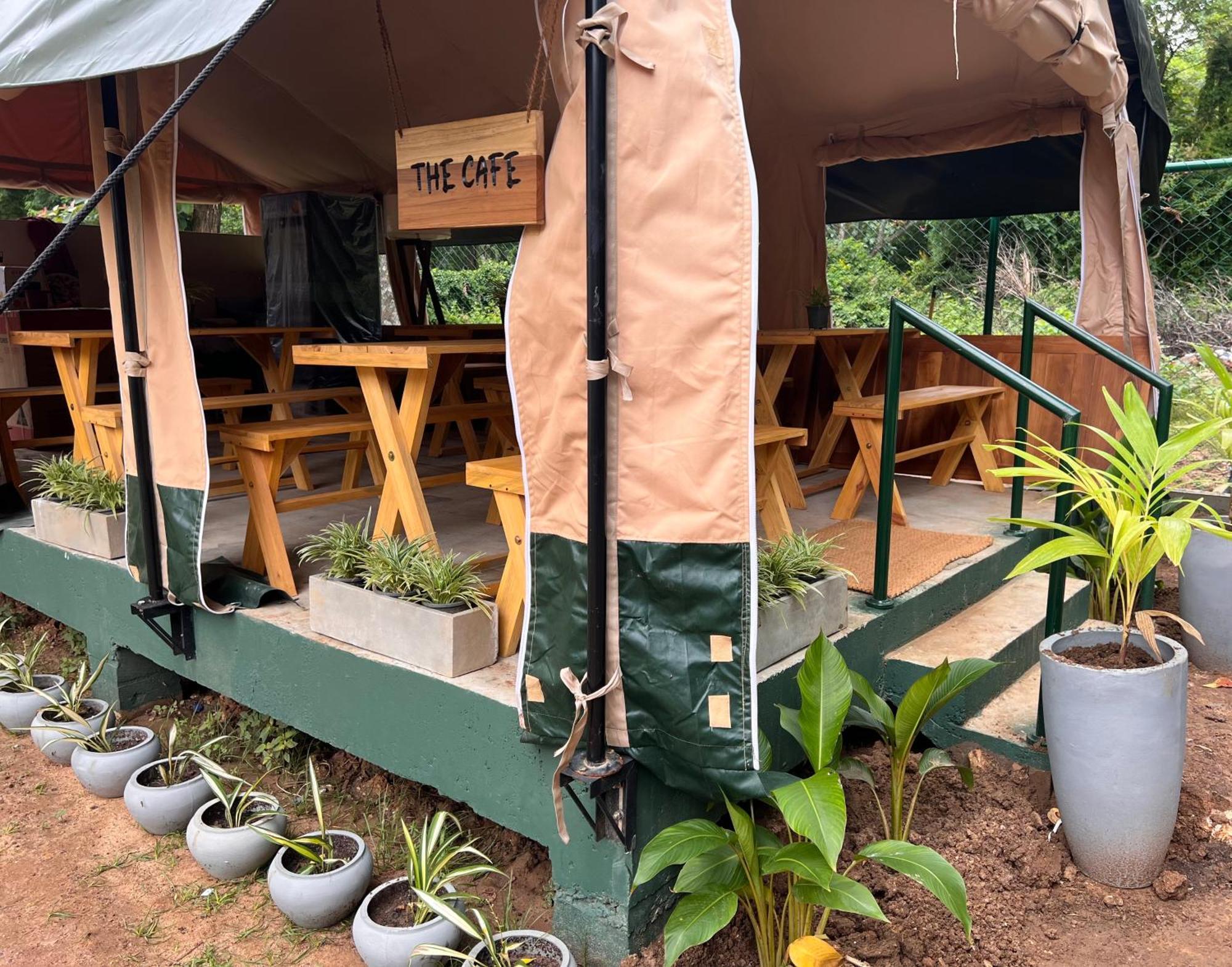 Hotel At One - Glamping à Rekawa Extérieur photo