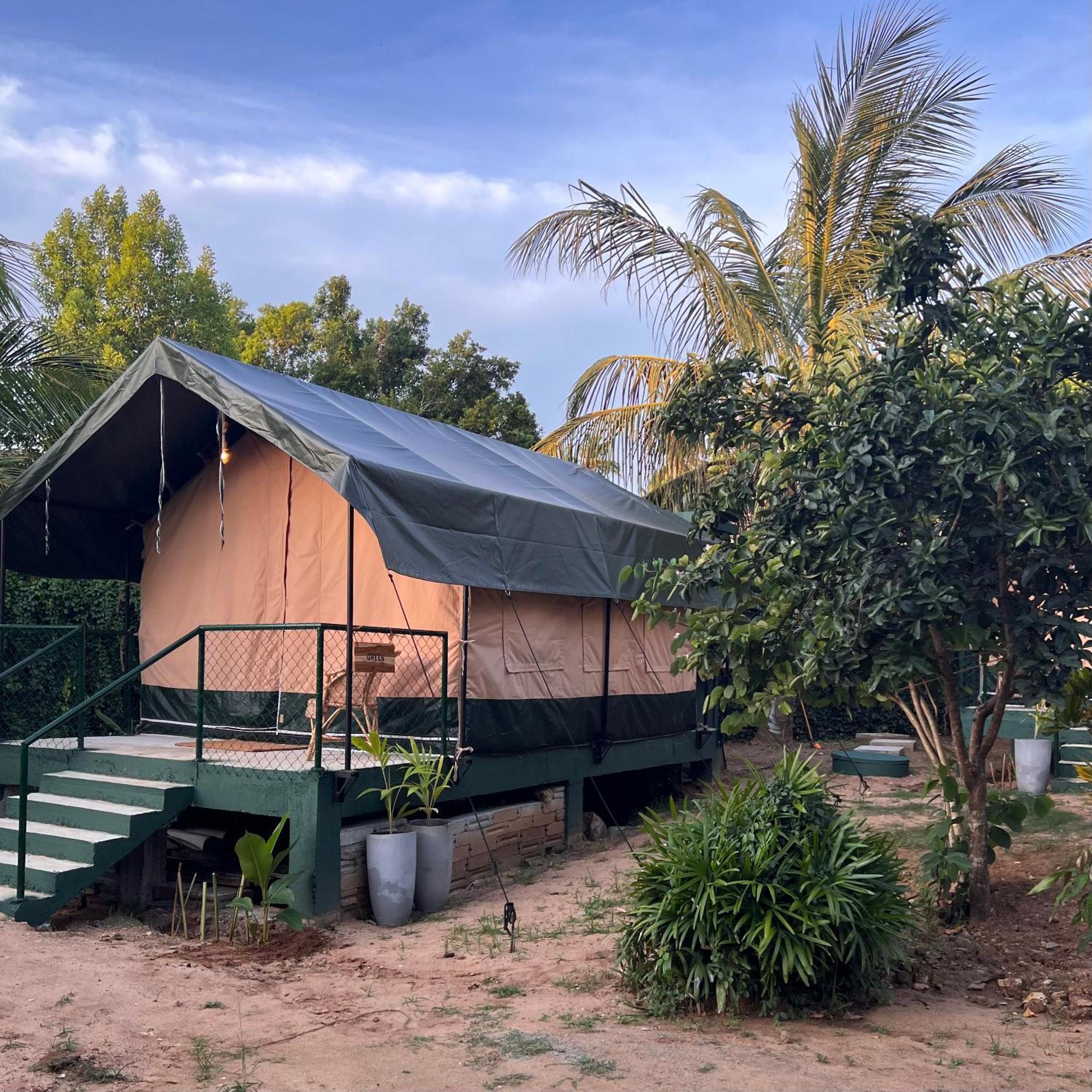 Hotel At One - Glamping à Rekawa Extérieur photo