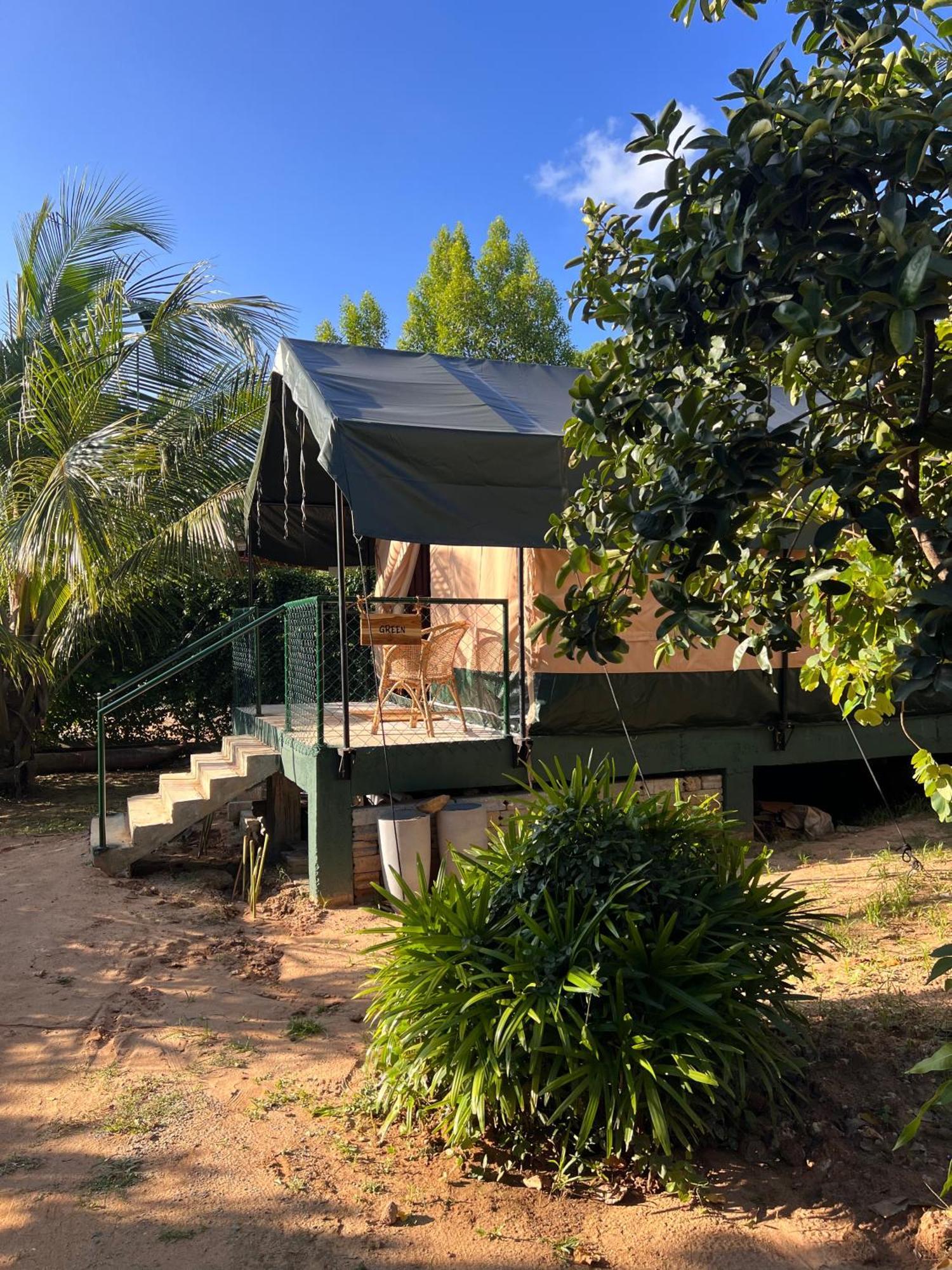 Hotel At One - Glamping à Rekawa Extérieur photo