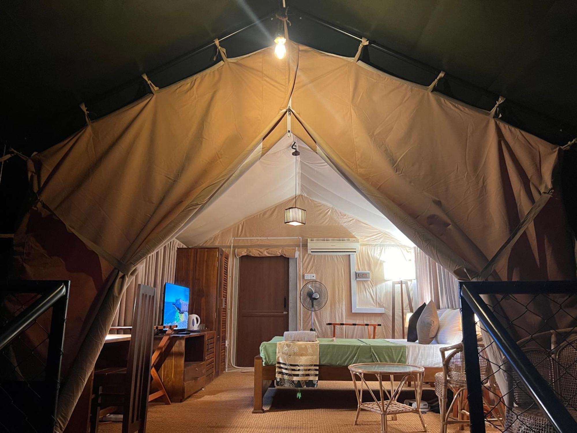 Hotel At One - Glamping à Rekawa Extérieur photo