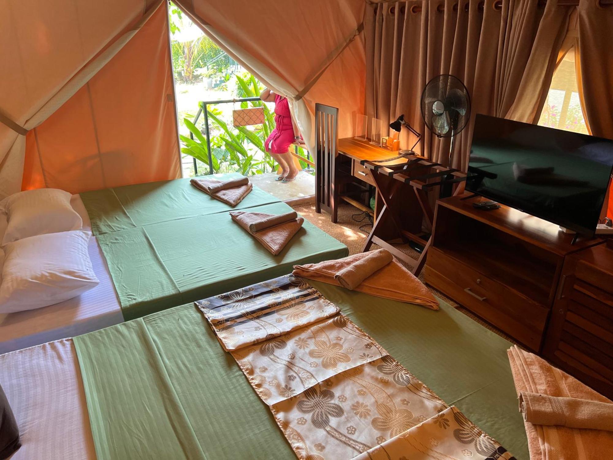Hotel At One - Glamping à Rekawa Extérieur photo